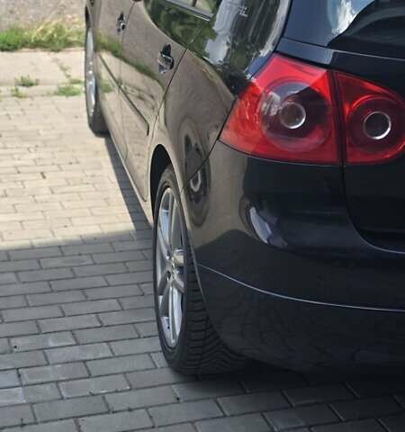 Черный Фольксваген Гольф, объемом двигателя 1.6 л и пробегом 205 тыс. км за 6250 $, фото 14 на Automoto.ua