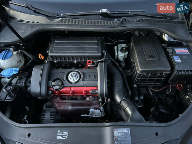 Черный Фольксваген Гольф, объемом двигателя 1.4 л и пробегом 271 тыс. км за 5700 $, фото 50 на Automoto.ua