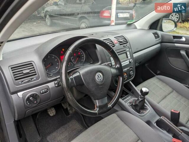 Черный Фольксваген Гольф, объемом двигателя 1.4 л и пробегом 202 тыс. км за 4999 $, фото 51 на Automoto.ua