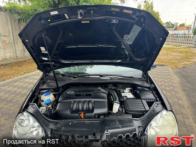 Черный Фольксваген Гольф, объемом двигателя 1.6 л и пробегом 195 тыс. км за 5700 $, фото 9 на Automoto.ua