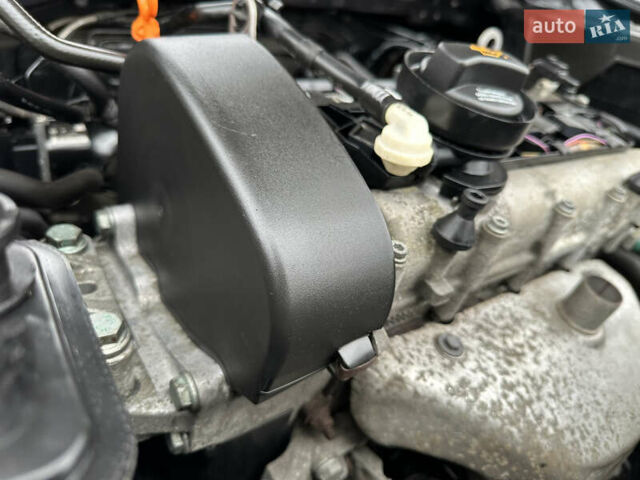 Черный Фольксваген Гольф, объемом двигателя 1.4 л и пробегом 187 тыс. км за 6500 $, фото 83 на Automoto.ua