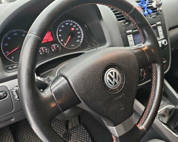 Чорний Фольксваген Гольф, об'ємом двигуна 1.4 л та пробігом 320 тис. км за 4500 $, фото 20 на Automoto.ua