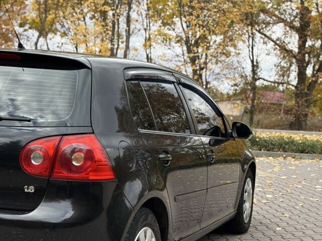 Черный Фольксваген Гольф, объемом двигателя 1.6 л и пробегом 201 тыс. км за 6400 $, фото 3 на Automoto.ua