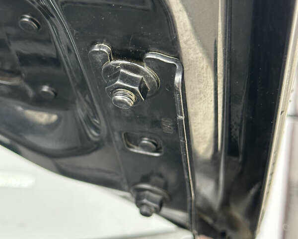 Черный Фольксваген Гольф, объемом двигателя 1.4 л и пробегом 187 тыс. км за 6500 $, фото 88 на Automoto.ua