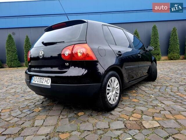 Черный Фольксваген Гольф, объемом двигателя 1.6 л и пробегом 219 тыс. км за 6400 $, фото 22 на Automoto.ua