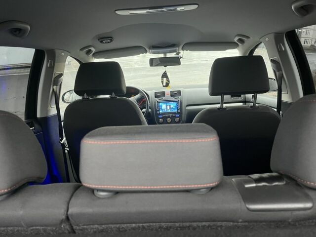 Чорний Фольксваген Гольф, об'ємом двигуна 1.6 л та пробігом 2 тис. км за 6500 $, фото 10 на Automoto.ua