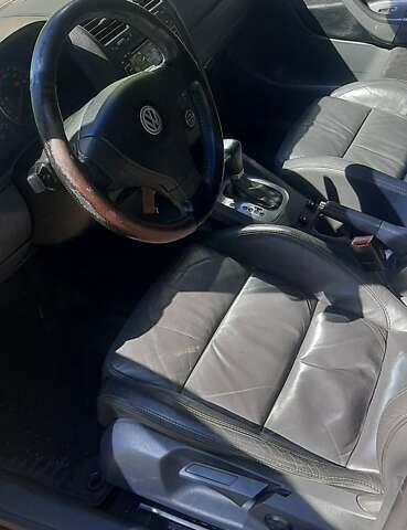 Чорний Фольксваген Гольф, об'ємом двигуна 1.6 л та пробігом 267 тис. км за 6500 $, фото 5 на Automoto.ua