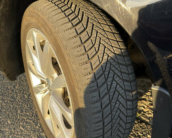 Черный Фольксваген Гольф, объемом двигателя 1.6 л и пробегом 138 тыс. км за 6500 $, фото 14 на Automoto.ua