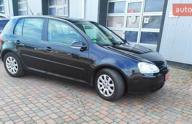 Черный Фольксваген Гольф, объемом двигателя 1.6 л и пробегом 188 тыс. км за 5500 $, фото 35 на Automoto.ua