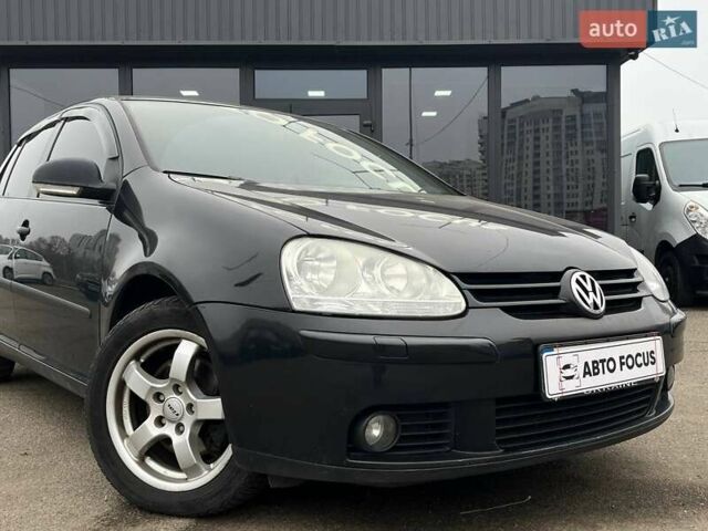Черный Фольксваген Гольф, объемом двигателя 1.39 л и пробегом 268 тыс. км за 6490 $, фото 1 на Automoto.ua