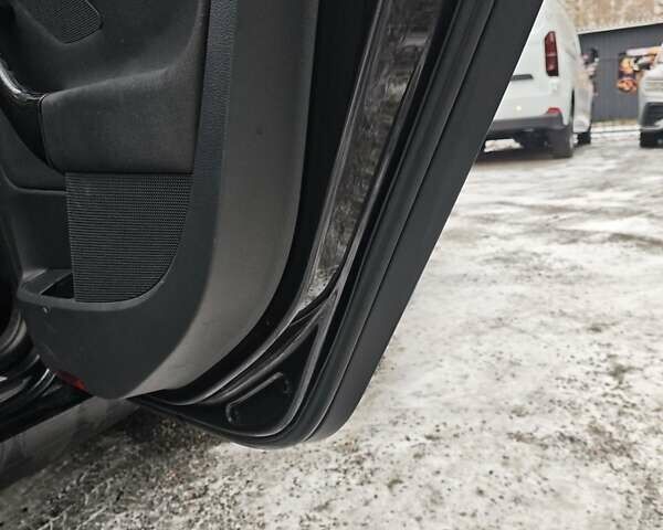 Чорний Фольксваген Гольф, об'ємом двигуна 1.4 л та пробігом 320 тис. км за 4500 $, фото 29 на Automoto.ua