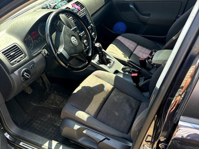 Черный Фольксваген Гольф, объемом двигателя 1.9 л и пробегом 280 тыс. км за 6700 $, фото 8 на Automoto.ua