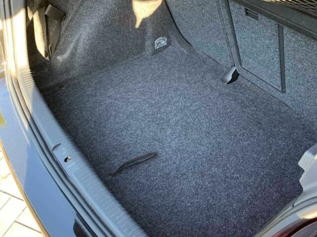 Черный Фольксваген Гольф, объемом двигателя 1.4 л и пробегом 189 тыс. км за 6500 $, фото 21 на Automoto.ua