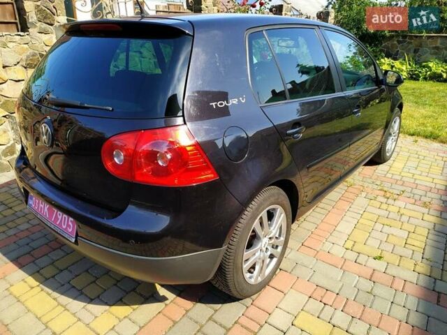 Черный Фольксваген Гольф, объемом двигателя 0 л и пробегом 206 тыс. км за 6400 $, фото 8 на Automoto.ua