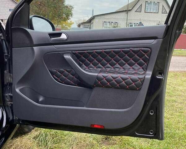 Фольксваген Гольф 2007 в Золотоноше на Automoto.ua Черный Фольксваген Гольф, объемом двигателя 1.9 л и пробегом 310 тыс. км за 6000 $, фото 13 на Automoto.ua