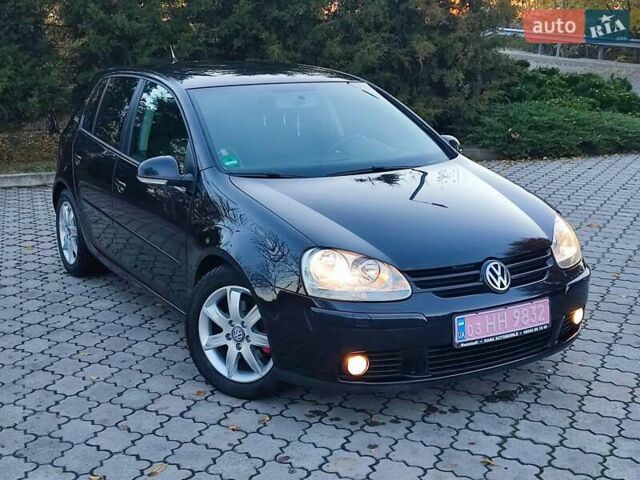 Чорний Фольксваген Гольф, об'ємом двигуна 1.6 л та пробігом 212 тис. км за 6750 $, фото 1 на Automoto.ua