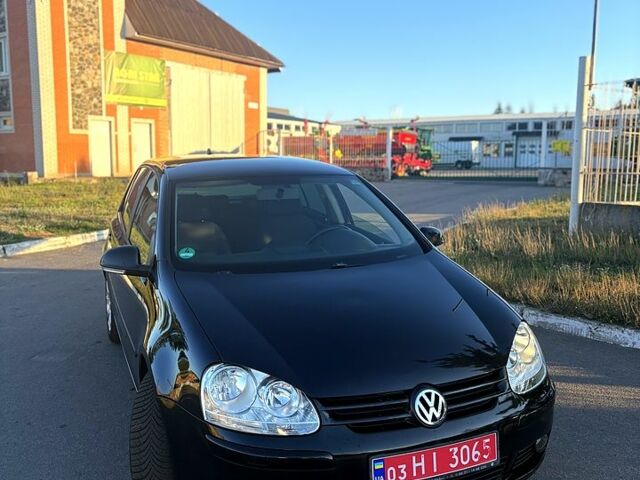 Черный Фольксваген Гольф, объемом двигателя 1.6 л и пробегом 205 тыс. км за 6100 $, фото 1 на Automoto.ua