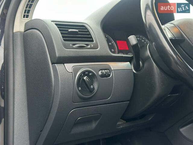 Чорний Фольксваген Гольф, об'ємом двигуна 1.6 л та пробігом 251 тис. км за 6299 $, фото 20 на Automoto.ua