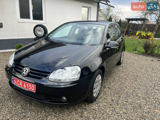 Черный Фольксваген Гольф, объемом двигателя 1.6 л и пробегом 253 тыс. км за 6250 $, фото 1 на Automoto.ua