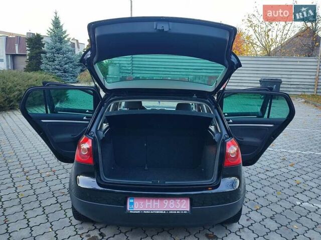 Чорний Фольксваген Гольф, об'ємом двигуна 1.6 л та пробігом 212 тис. км за 6750 $, фото 24 на Automoto.ua