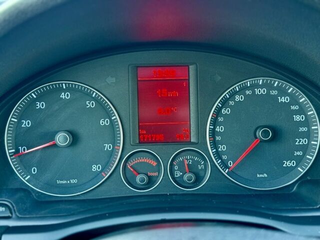 Чорний Фольксваген Гольф, об'ємом двигуна 1.4 л та пробігом 172 тис. км за 7400 $, фото 16 на Automoto.ua