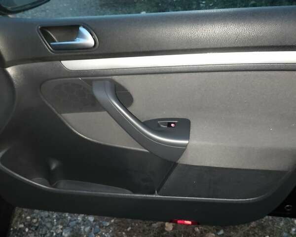 Чорний Фольксваген Гольф, об'ємом двигуна 1.6 л та пробігом 202 тис. км за 6650 $, фото 13 на Automoto.ua