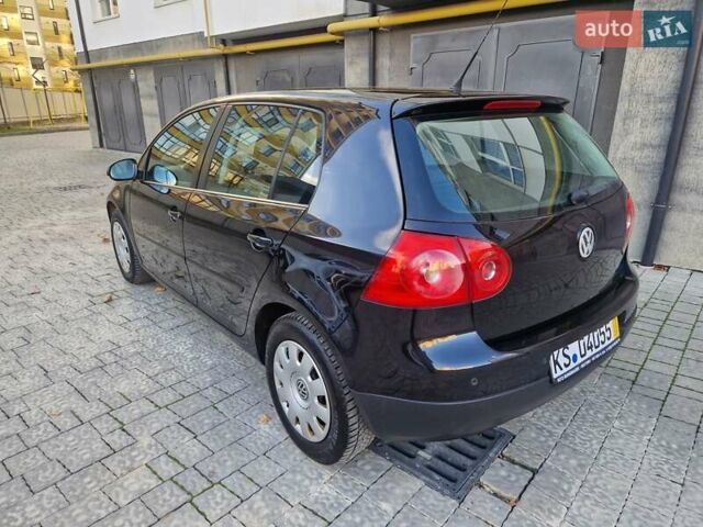 Черный Фольксваген Гольф, объемом двигателя 1.6 л и пробегом 255 тыс. км за 5950 $, фото 9 на Automoto.ua