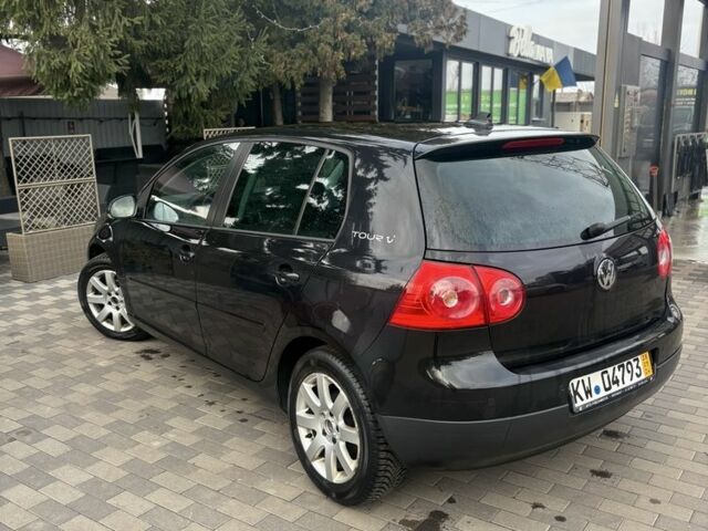 Черный Фольксваген Гольф, объемом двигателя 1.6 л и пробегом 215 тыс. км за 6500 $, фото 9 на Automoto.ua