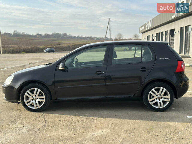 Черный Фольксваген Гольф, объемом двигателя 1.6 л и пробегом 227 тыс. км за 6299 $, фото 18 на Automoto.ua