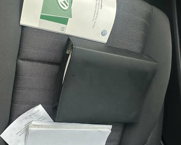 Чорний Фольксваген Гольф, об'ємом двигуна 1.6 л та пробігом 187 тис. км за 6300 $, фото 37 на Automoto.ua