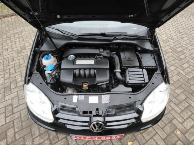 Черный Фольксваген Гольф, объемом двигателя 1.6 л и пробегом 237 тыс. км за 6350 $, фото 23 на Automoto.ua