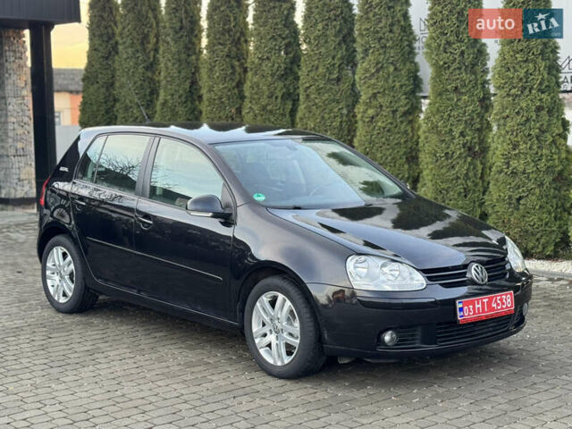 Черный Фольксваген Гольф, объемом двигателя 0 л и пробегом 269 тыс. км за 5500 $, фото 4 на Automoto.ua