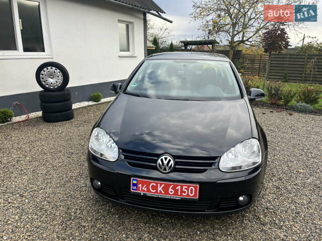 Черный Фольксваген Гольф, объемом двигателя 1.6 л и пробегом 253 тыс. км за 6250 $, фото 2 на Automoto.ua