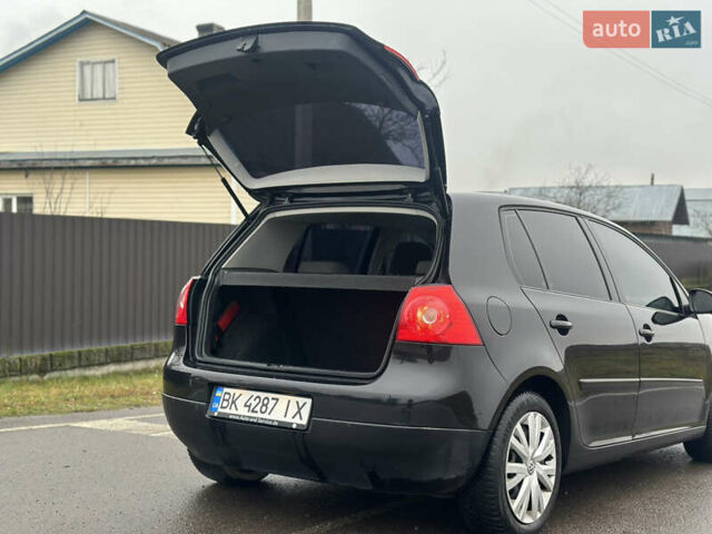 Чорний Фольксваген Гольф, об'ємом двигуна 1.6 л та пробігом 251 тис. км за 6299 $, фото 18 на Automoto.ua