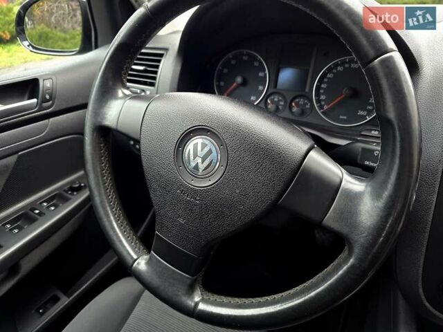 Чорний Фольксваген Гольф, об'ємом двигуна 1.6 л та пробігом 230 тис. км за 6450 $, фото 71 на Automoto.ua