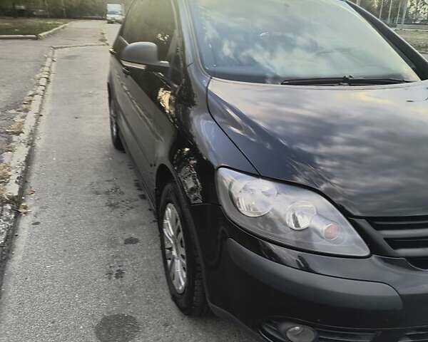 Черный Фольксваген Гольф, объемом двигателя 1.6 л и пробегом 197 тыс. км за 6700 $, фото 13 на Automoto.ua