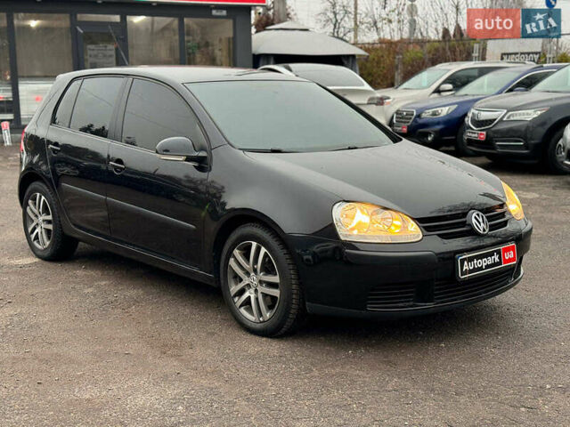 Черный Фольксваген Гольф, объемом двигателя 1.4 л и пробегом 163 тыс. км за 5990 $, фото 2 на Automoto.ua