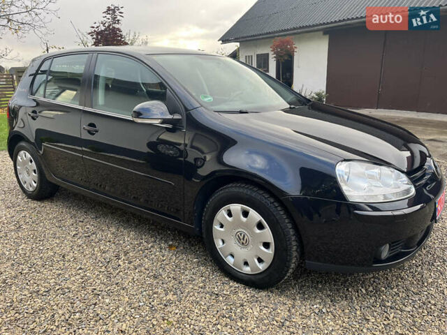 Черный Фольксваген Гольф, объемом двигателя 1.6 л и пробегом 253 тыс. км за 6250 $, фото 7 на Automoto.ua