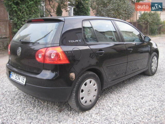 Черный Фольксваген Гольф, объемом двигателя 1.4 л и пробегом 174 тыс. км за 5999 $, фото 18 на Automoto.ua