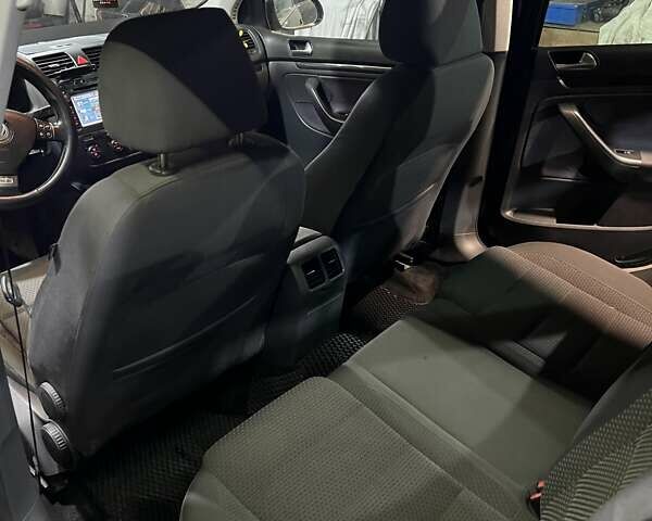 Чорний Фольксваген Гольф, об'ємом двигуна 1.4 л та пробігом 205 тис. км за 2900 $, фото 14 на Automoto.ua