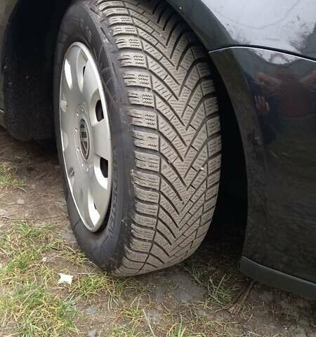 Черный Фольксваген Гольф, объемом двигателя 1.6 л и пробегом 246 тыс. км за 5099 $, фото 10 на Automoto.ua