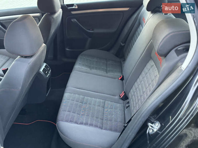 Черный Фольксваген Гольф, объемом двигателя 0 л и пробегом 269 тыс. км за 5500 $, фото 32 на Automoto.ua