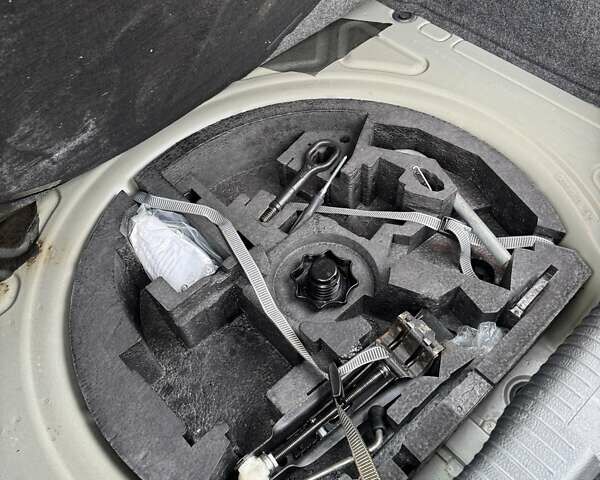 Черный Фольксваген Гольф, объемом двигателя 1.4 л и пробегом 252 тыс. км за 6200 $, фото 13 на Automoto.ua