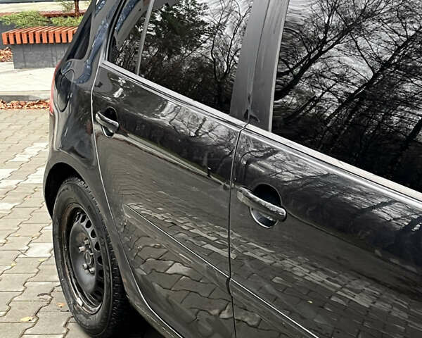 Чорний Фольксваген Гольф, об'ємом двигуна 1.6 л та пробігом 270 тис. км за 6800 $, фото 9 на Automoto.ua