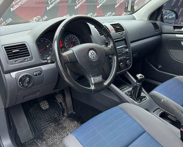 Черный Фольксваген Гольф, объемом двигателя 1.4 л и пробегом 252 тыс. км за 6200 $, фото 15 на Automoto.ua