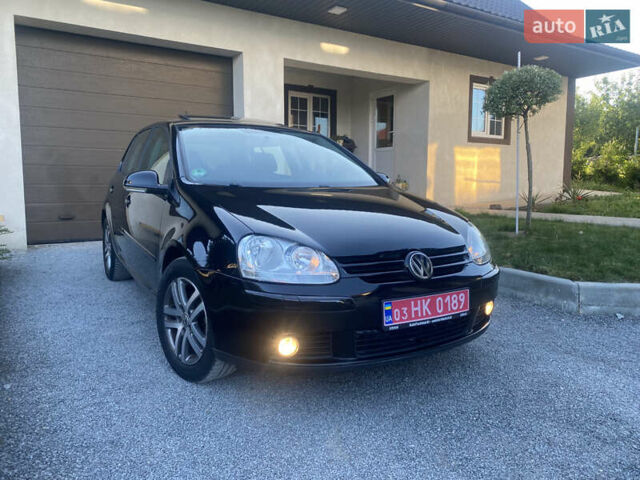 Чорний Фольксваген Гольф, об'ємом двигуна 1.6 л та пробігом 222 тис. км за 6850 $, фото 1 на Automoto.ua