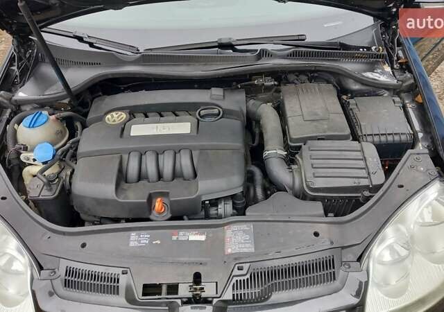 Черный Фольксваген Гольф, объемом двигателя 1.6 л и пробегом 246 тыс. км за 5099 $, фото 11 на Automoto.ua