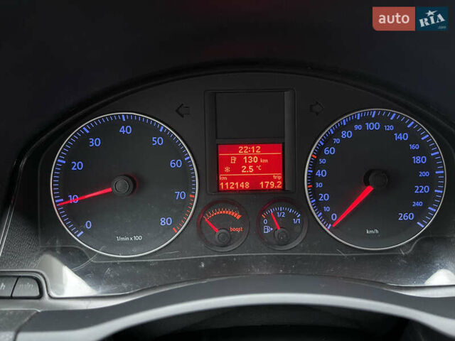 Черный Фольксваген Гольф, объемом двигателя 1.4 л и пробегом 112 тыс. км за 5600 $, фото 6 на Automoto.ua