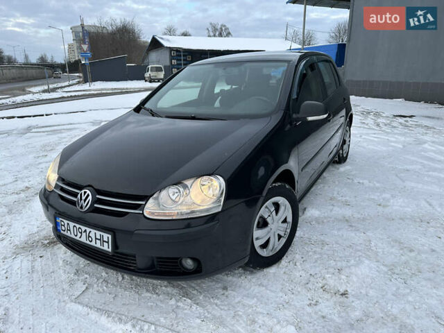 Черный Фольксваген Гольф, объемом двигателя 1.6 л и пробегом 329 тыс. км за 4450 $, фото 12 на Automoto.ua