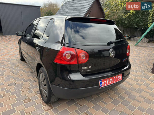 Черный Фольксваген Гольф, объемом двигателя 1.4 л и пробегом 246 тыс. км за 5600 $, фото 4 на Automoto.ua